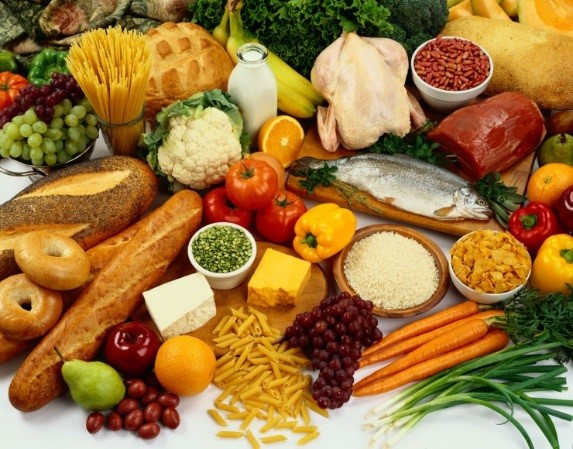 سلامت مغز با رژیم غذایی کم پروتئین، پر کربوهیدرات؛ جایگزین مناسب برای محدودکردن شدید میزان کالری!
